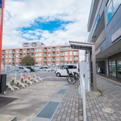 写真：仙台河原町駅前整骨院駐輪場